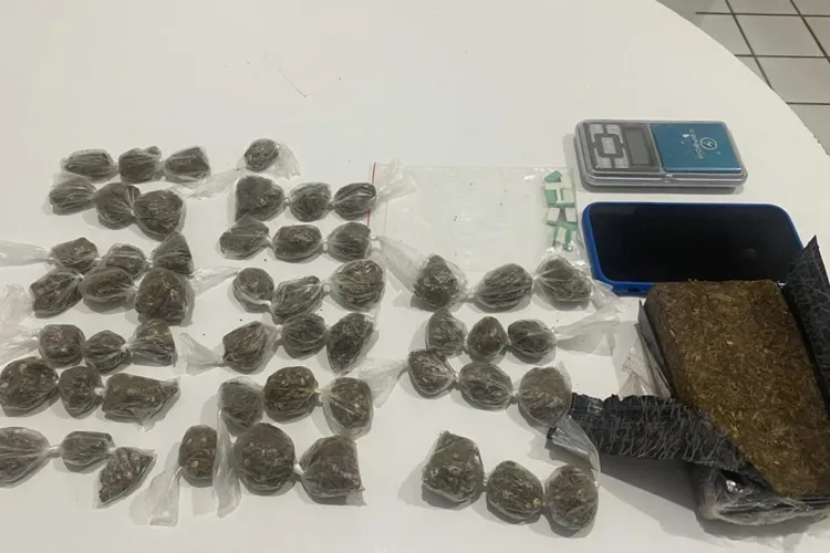 Homem é preso com maconha e comprimidos de ecstasy em Paramirim