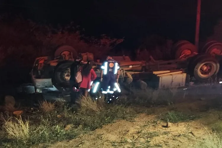 Jovem morre após capotar caminhão entre Livramento de Nossa Senhora e Rio de Contas