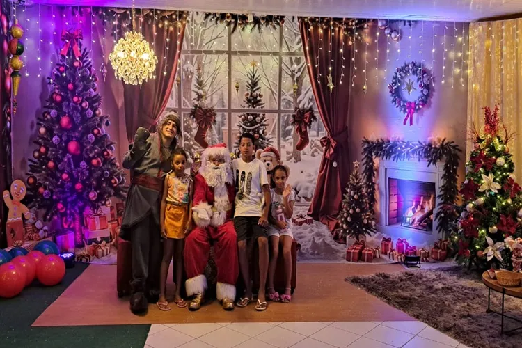 CDL inaugura a Casa do Papai Noel em Brumado