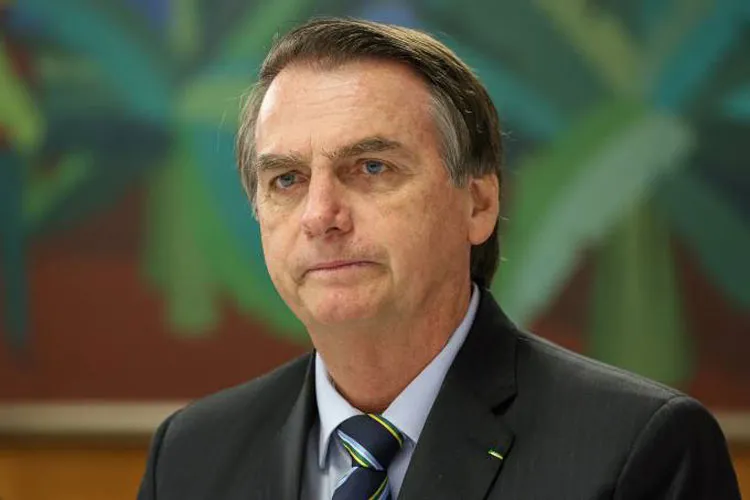 Jair Bolsonaro vai ao Congresso pedir anistia a golpistas do 8 de janeiro