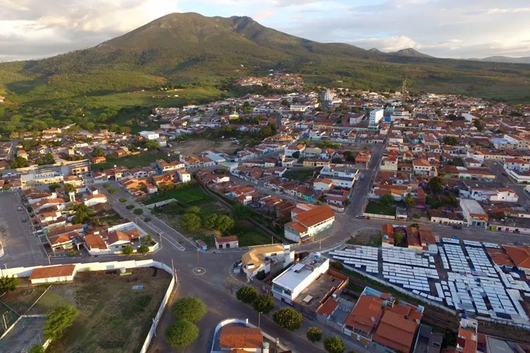 Tribunal do Júri condena três homens a 14 anos de prisão por homicídio em Ruy Barbosa