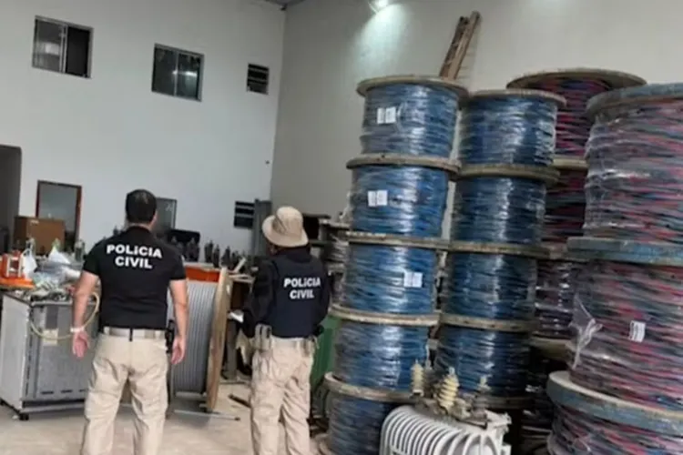 Trio é preso suspeito de furtar R$ 5 milhões em materiais elétricos em Maiquinique